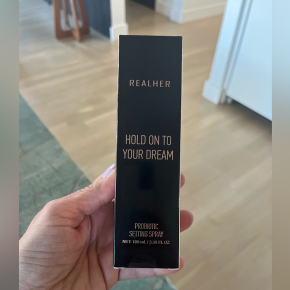 RealHer Probiotic Setting Spray NWT - Picture 1 of 4